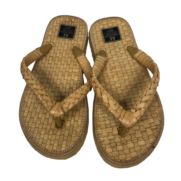 American Eagle Outfitters Shoes - American Eagle Rattan Natural Flip Flops size Large